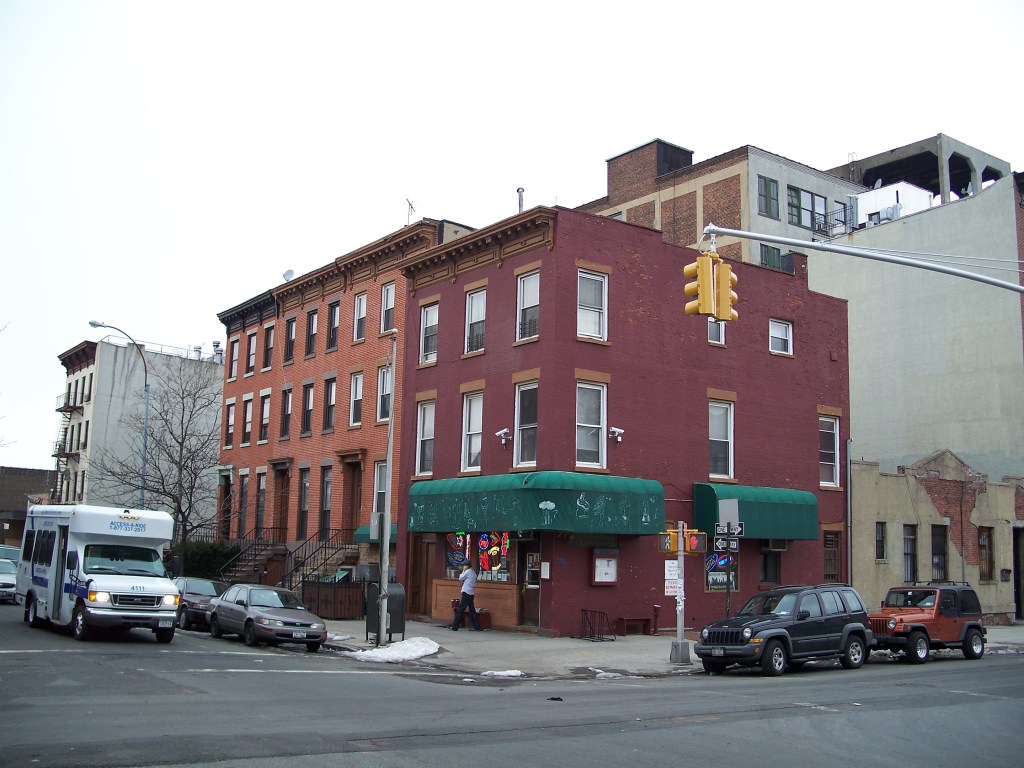 Dean Street row houses, February 2, 2007. The block was later razed for Barclays Center and the rising high-rise at 478 Dean Street, erasing the neighborhood that once stood here. Image courtesy of Michael Minn.